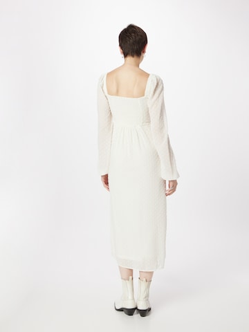 Gina Tricot Kleid in Weiß