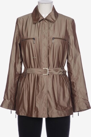 Madeleine Jacket & Coat in M in Brown: front