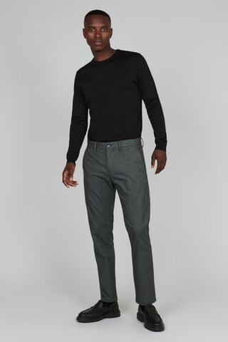Regular Pantalon 'MAparker' Matinique en gris
