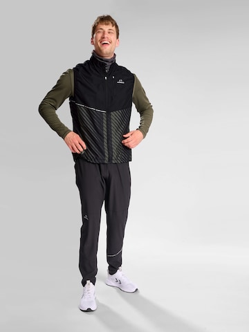 Newline Sportbodywarmer 'PACE GILET' in Zwart