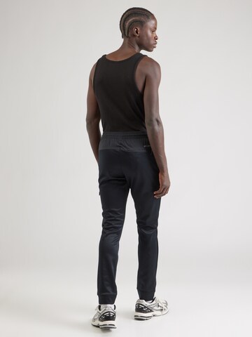 COLUMBIA Slimfit Sporthose in Schwarz: Rückseite