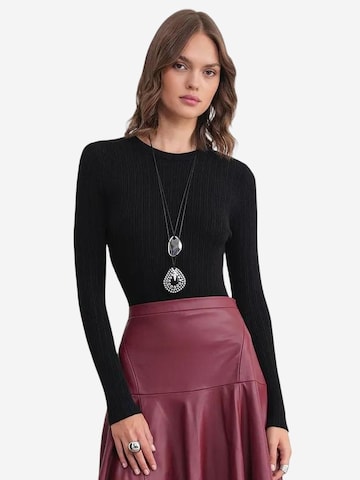 Pullover di MixRay in nero: frontale