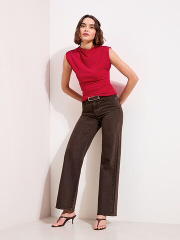 Friends Like These Topp i röd