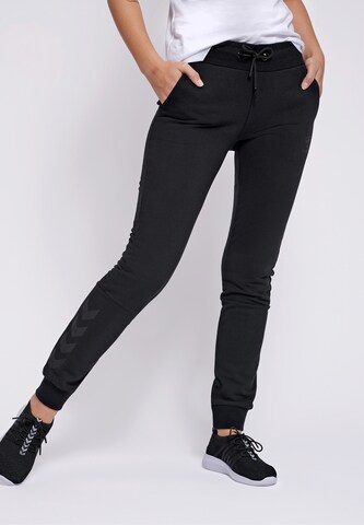 Slimfit Pantaloni sport de la Hummel pe negru: față