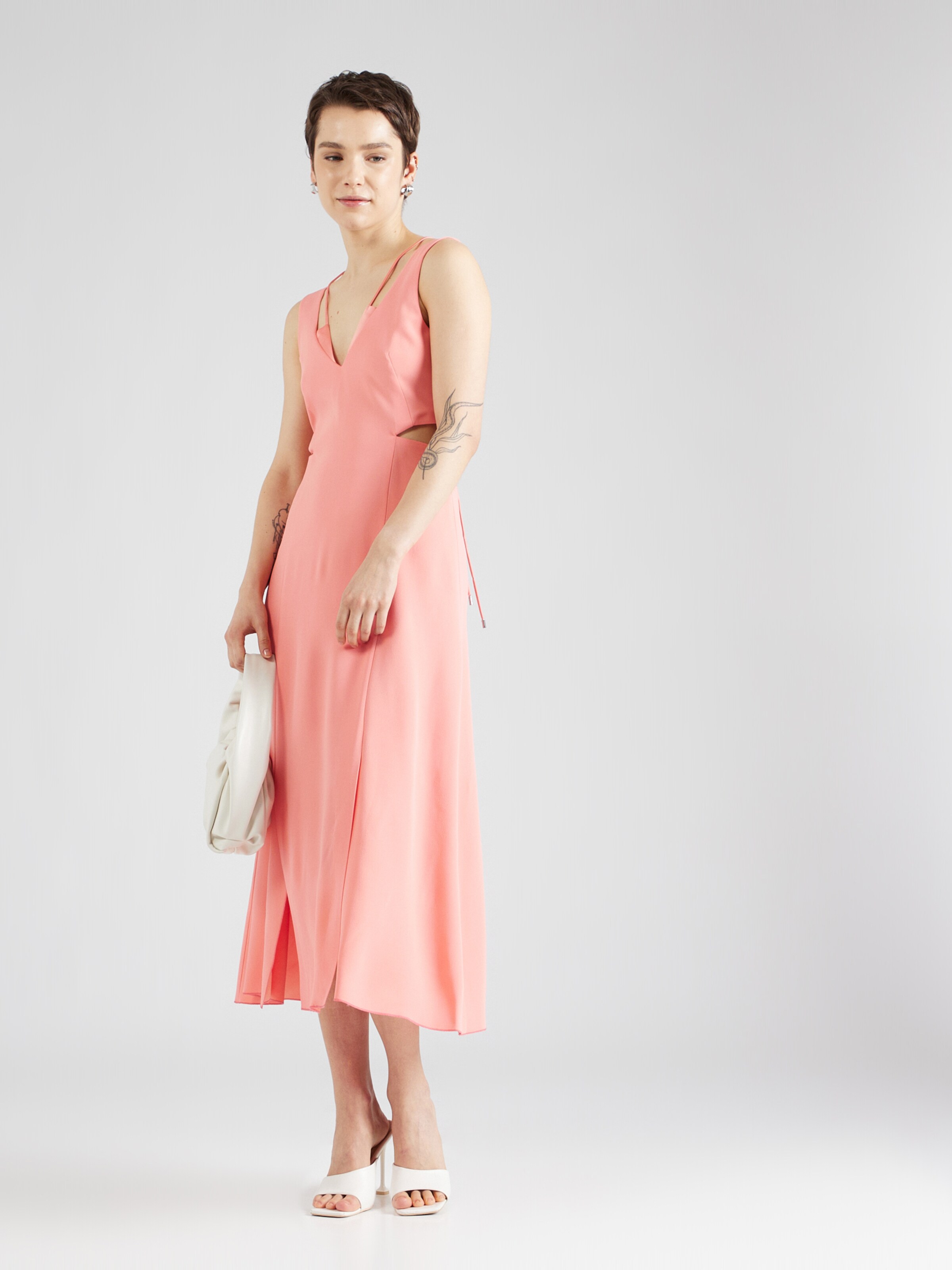 Robe de cocktail Dibea BOSS en Corail ABOUT YOU