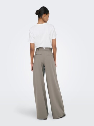 ONLY Wide leg Pleat-front trousers 'ONLFawn' in Grey