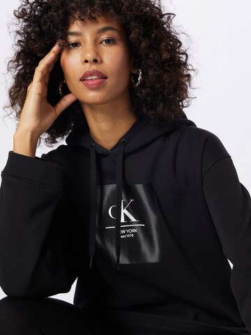 Calvin Klein Jeans Sweatshirt in Zwart