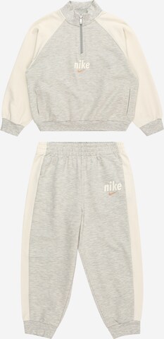 Nike Sportswear Φόρμα τρεξίματος σε γκρι: μπροστά