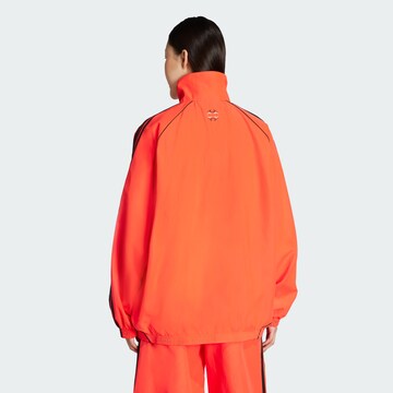 ADIDAS ORIGINALS - Casaco meia-estação 'Teamgeist Adicolor' em vermelho