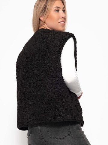 SASSYCLASSY Vest in Black