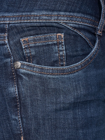 Slimfit Jeans 'York' di STREET ONE in blu