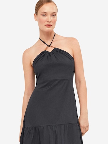 Gisela Ruha ' ' - fekete