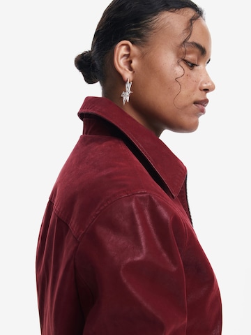 Desigual Übergangsjacke in Rot