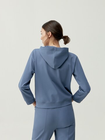 Born Living Yoga Sportsweatjacke 'Abbie' in Blau