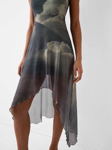 Abito di Bershka in grigio
