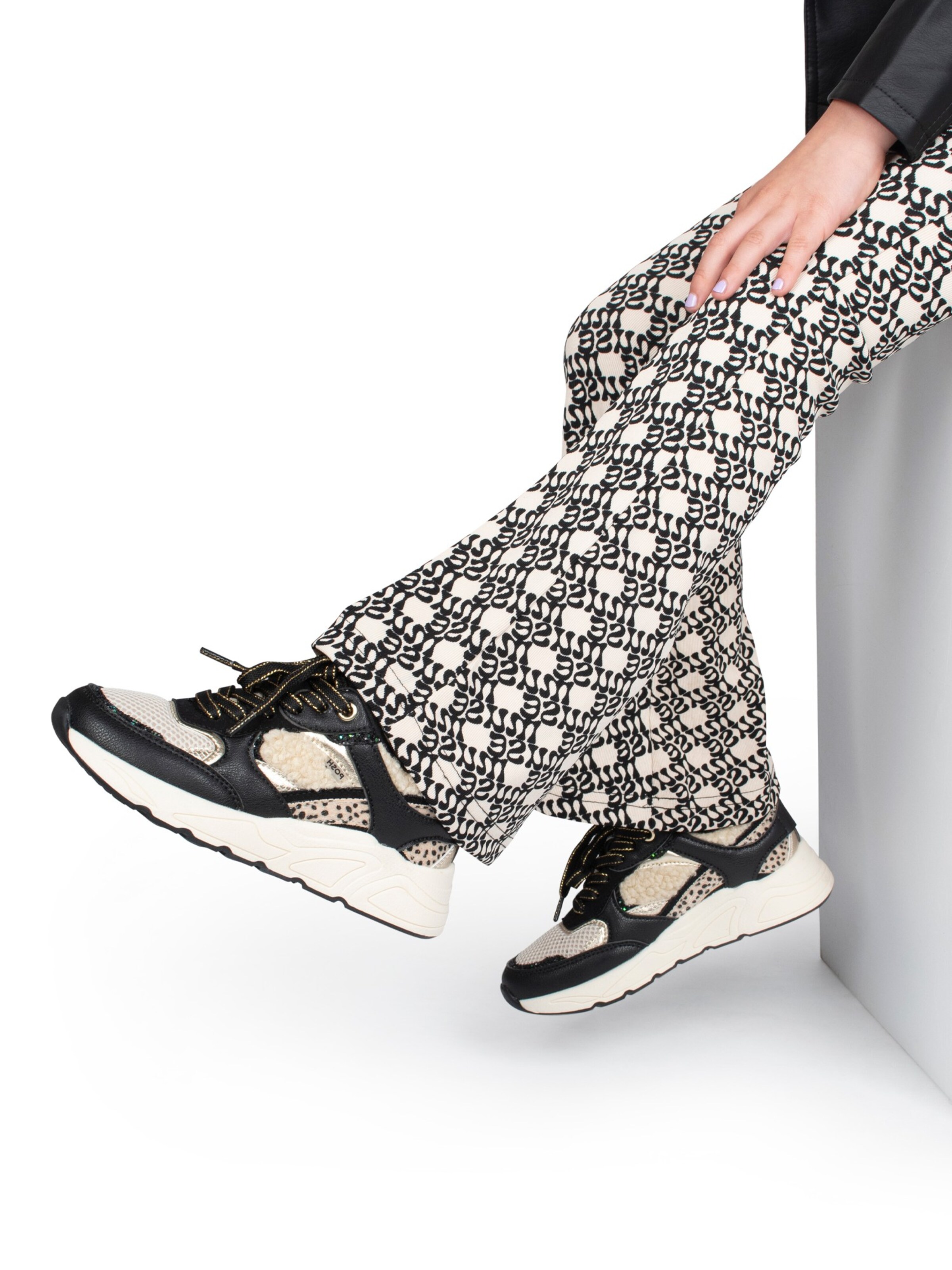 Baskets 'Minion' POSH by Poelman en noir