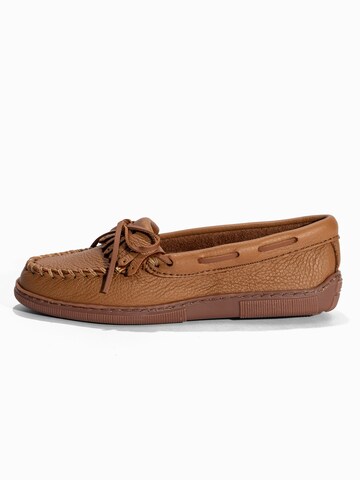 Minnetonka Mokaszin 'Moosehide Classic' - barna