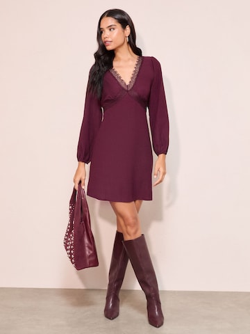 Robe Friends Like These en violet