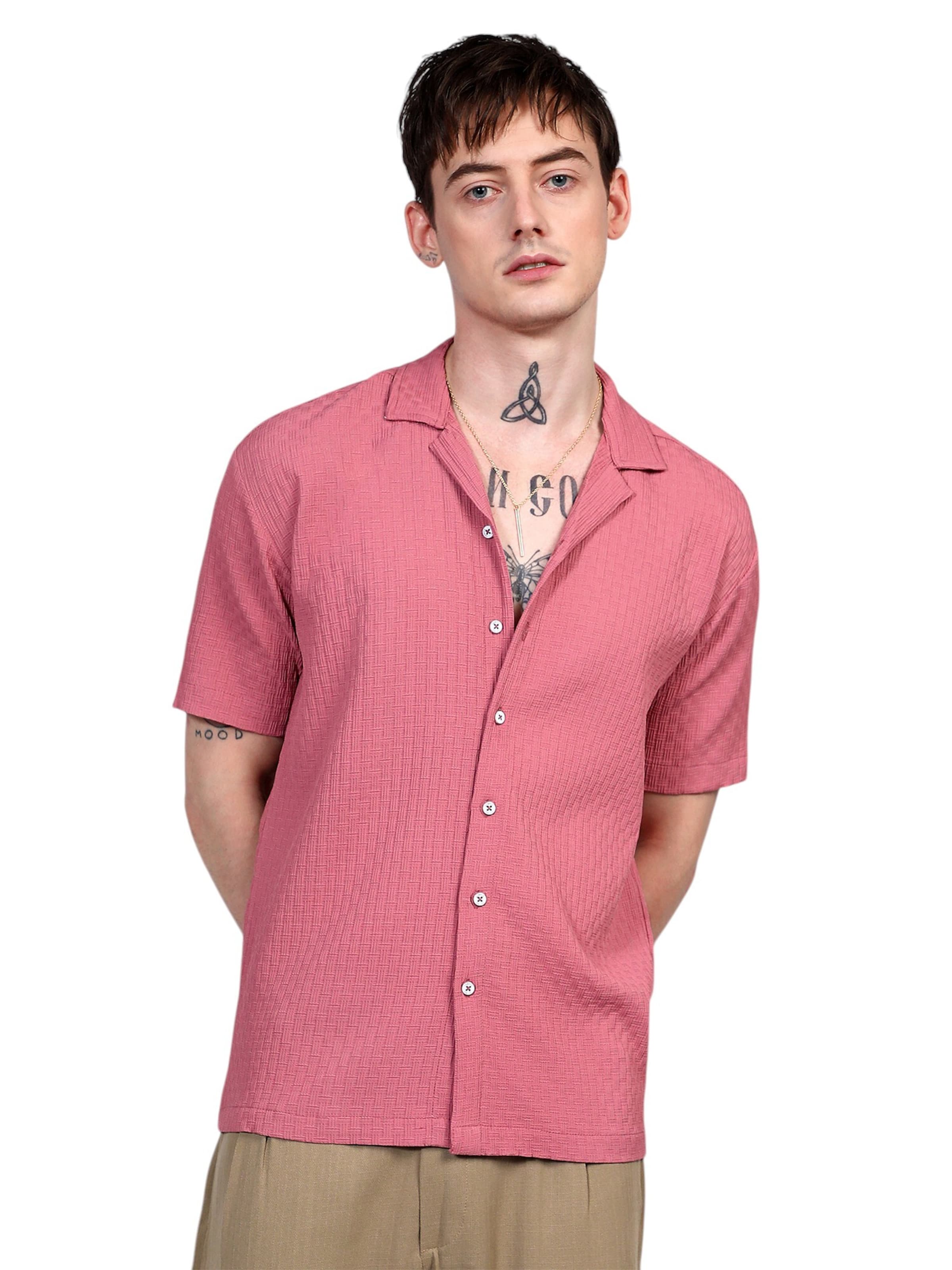 Comfort Fit Cămașă 'Tameka' de la Campus Sutra pe roz: față