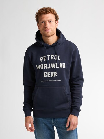 Sweat-shirt Petrol Industries en bleu : devant