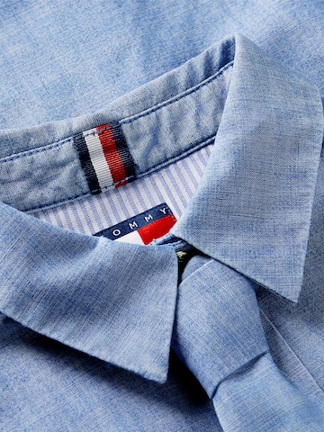 Chemisier 'Chambray' Tommy Jeans en bleu