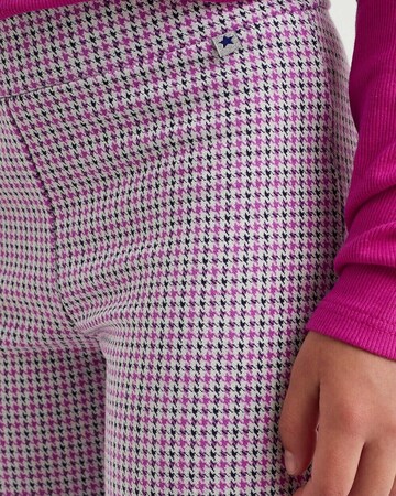 WE Fashion Flared Leggings in Pink
