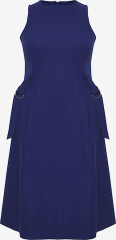 Trendyol Curve Mekko värissä sininen: etupuoli