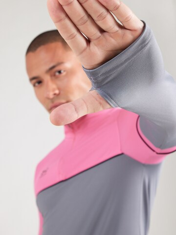 UNDER ARMOUR - Camiseta funcional 'Challenger' en gris