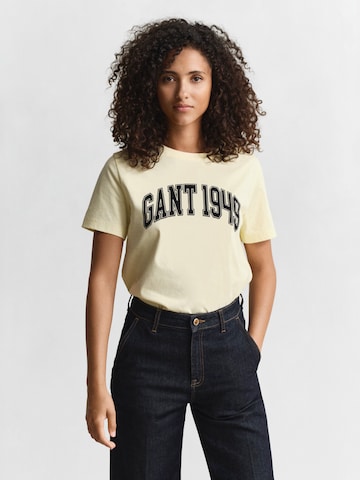 GANT Тениска в жълто: отпред