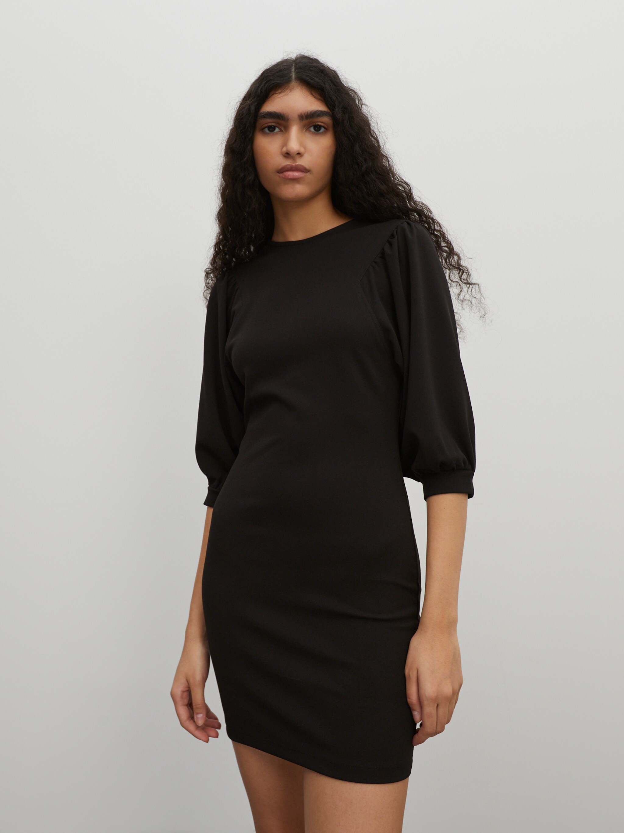 EDITED Produits Robe 'Georgina' noir