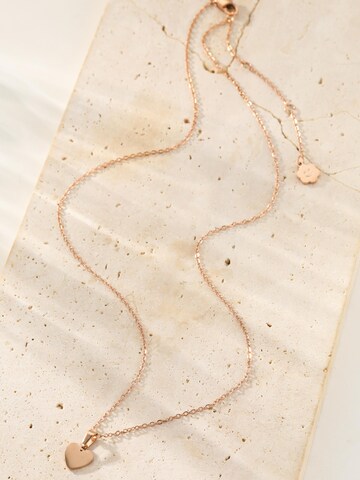 Collana 'Minimalist Heart Pendant' di Hey Happiness in oro