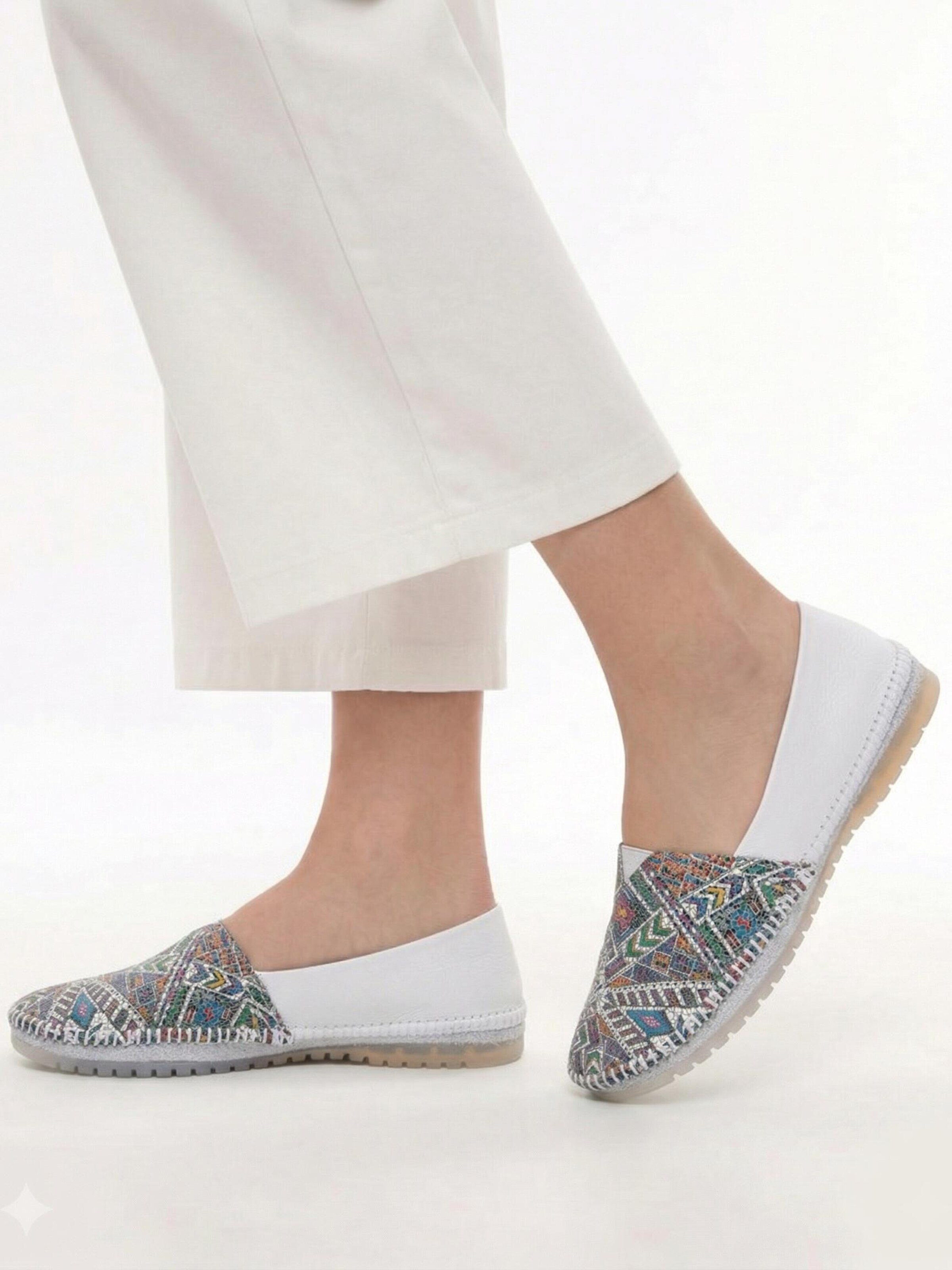 Maciejka Slipper '1930W-68/00-0'‌‌‌‌‌‌‌‌ in Weiß: Vorderseite