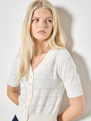 Apricot Knit Cardigan in White
