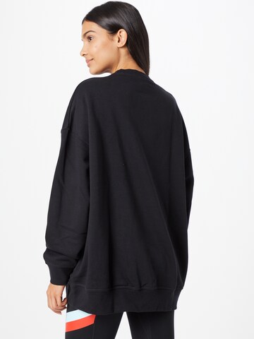 Nike Sportswear Sweatshirt i svart