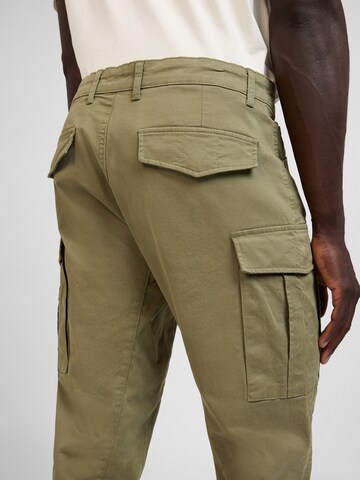 yazubi Regular Cargohose 'Jayden' in Grün