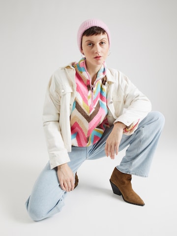 Pull-over 'NEW DALLAS' ONLY en rose