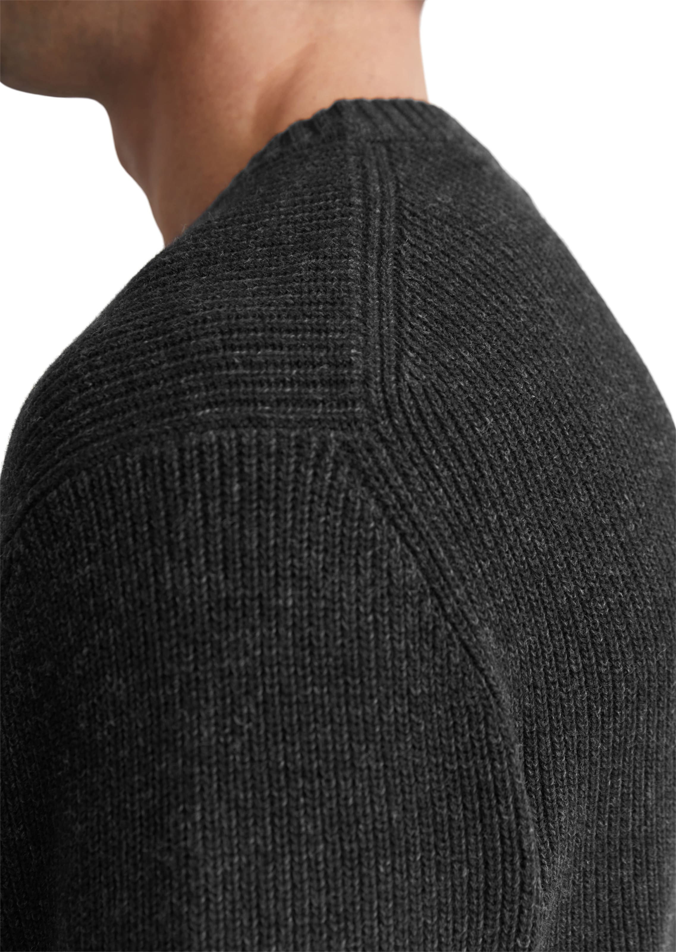 Marc O'Polo Sweater in Black