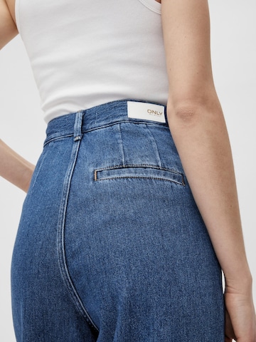 ONLY Wide leg Bandplooi jeans 'Una' in Blauw