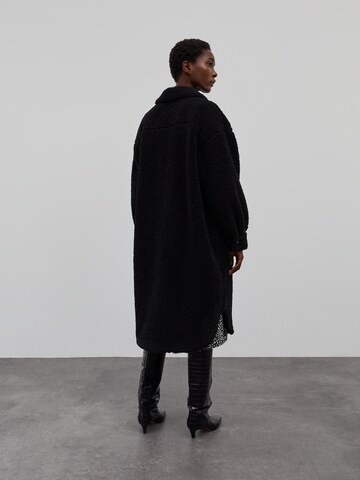 EDITED Between-Seasons Coat 'Henrietta' in Black