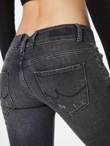 Coupe slim Jean 'Georget' LTB en noir