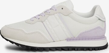 Tommy Jeans Sneakers in Purple: front