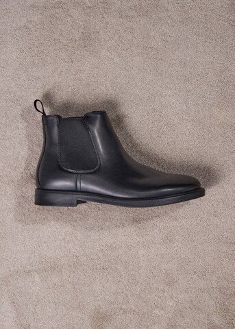 MANGO MAN Chelsea Boots 'London' in Black