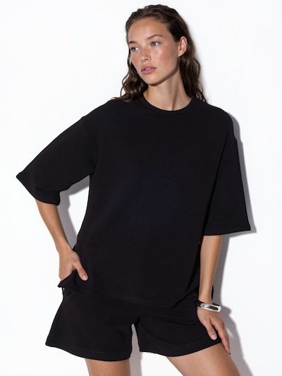 Busem T-shirt en S en noir, Vue avec produit