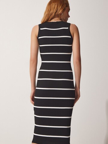 Happiness İstanbul Платье в Черный