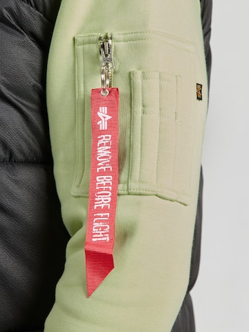 ALPHA INDUSTRIES Regular fit Суичър в жълто