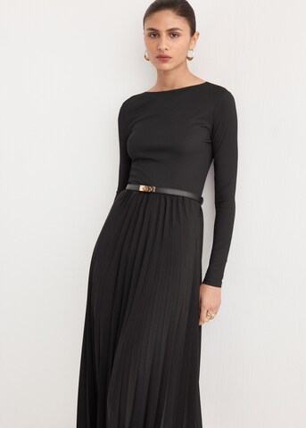 MANGO Kleid in Schwarz