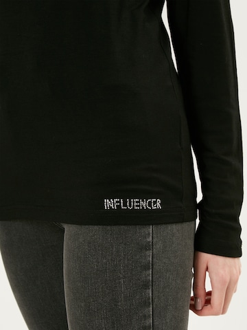 Influencer Shirt in Zwart