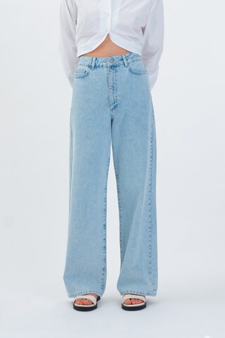 Aligne Wide leg Jeans 'Freda' i blå: framsida