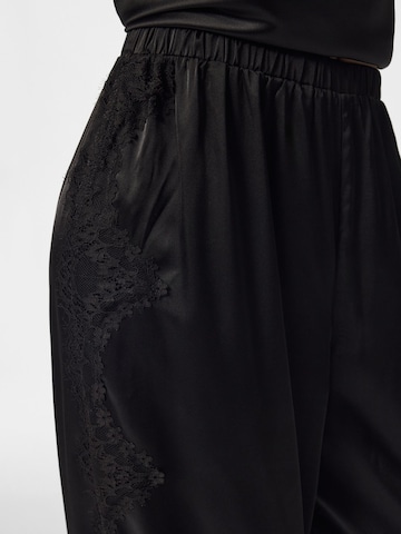 PIECES - Barrel Pantalón 'PCOLLI MW' en negro