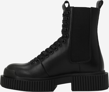 ARMANI EXCHANGE Lace-Up Ankle Boots in Black